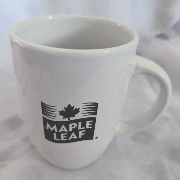 Hard To Find Maple Leaf Meats Vintage Advertisement Mug - Picture 1 of 4